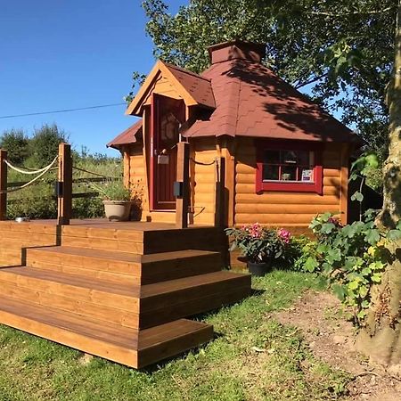 فندق The Hobbit Hole Zelah المظهر الخارجي الصورة