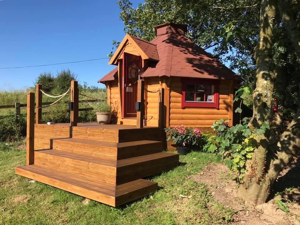 فندق The Hobbit Hole Zelah المظهر الخارجي الصورة